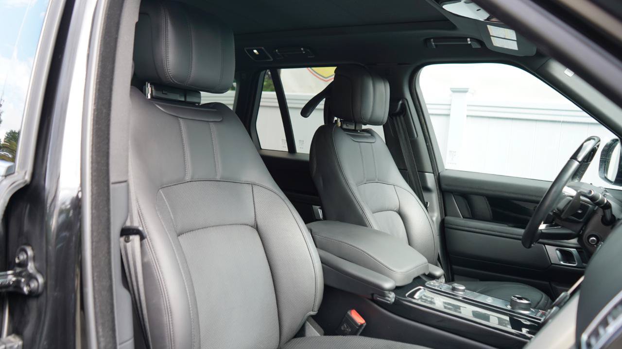 Used 2020 Land Rover Range Rover HSE AWD/4WD image 40