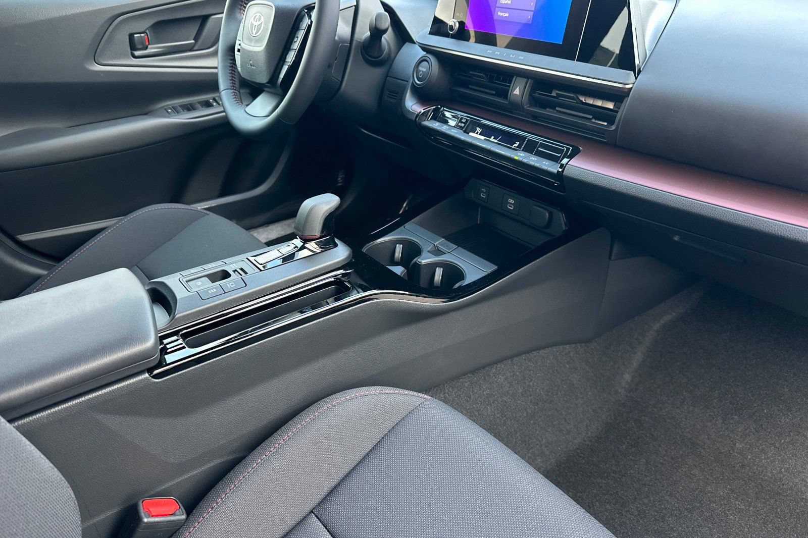 New 2026 Toyota Prius Plug-In Hybrid FWD image 17