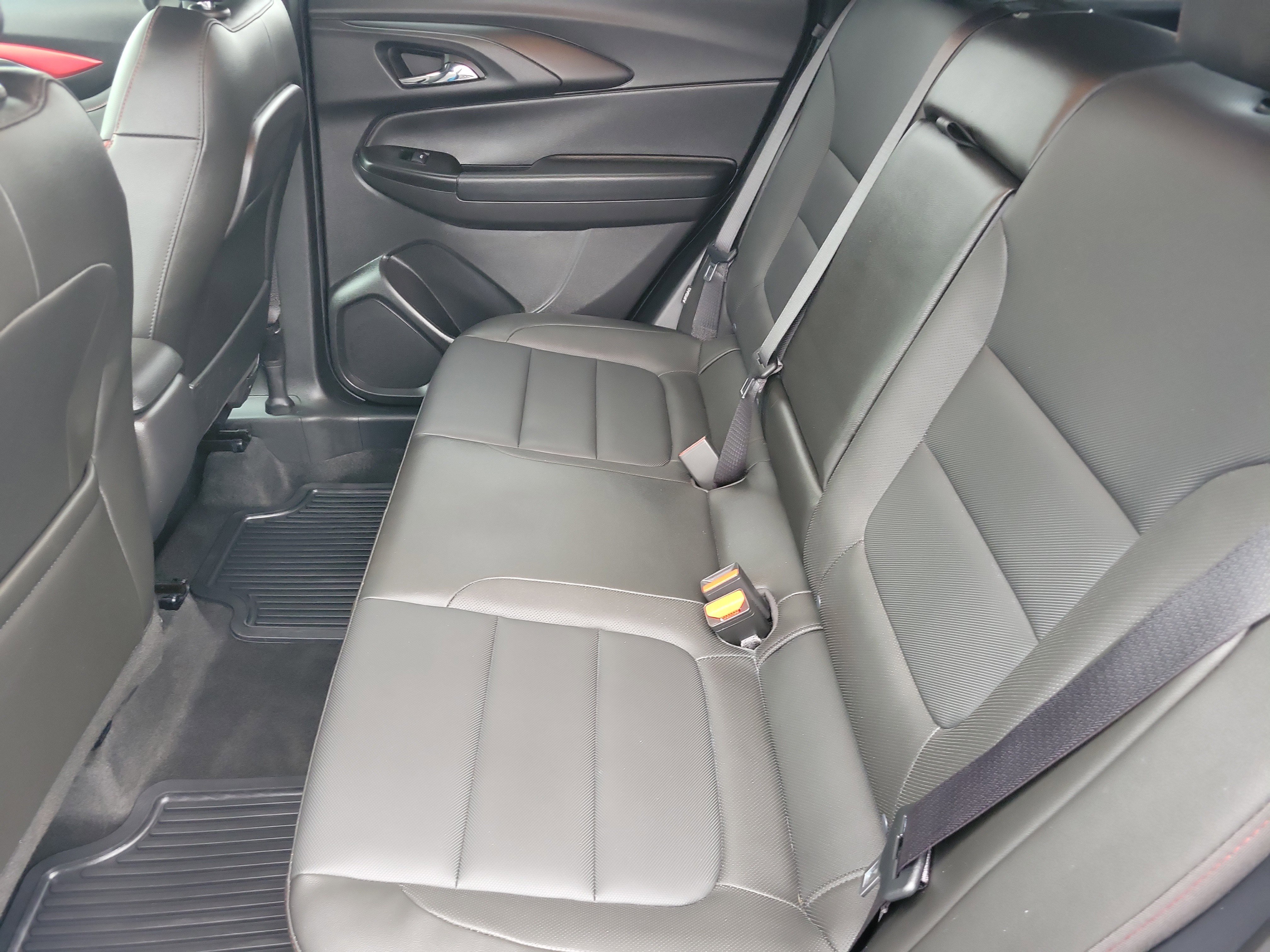 Used 2025 Chevrolet TrailBlazer RS w/ Convenience Package FWD image 12
