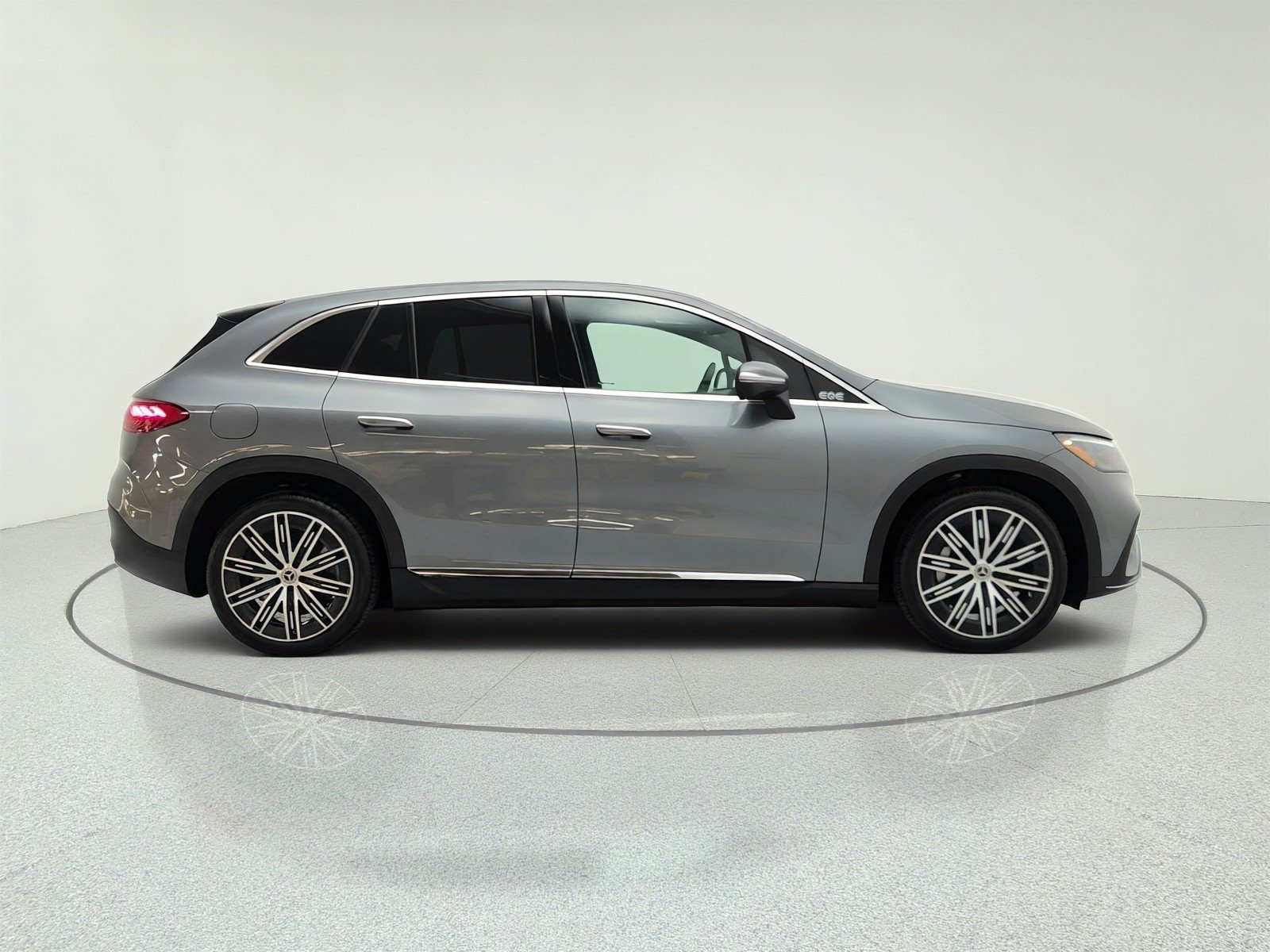 Certified 2023 Mercedes-Benz EQE 350+ SUV image 4