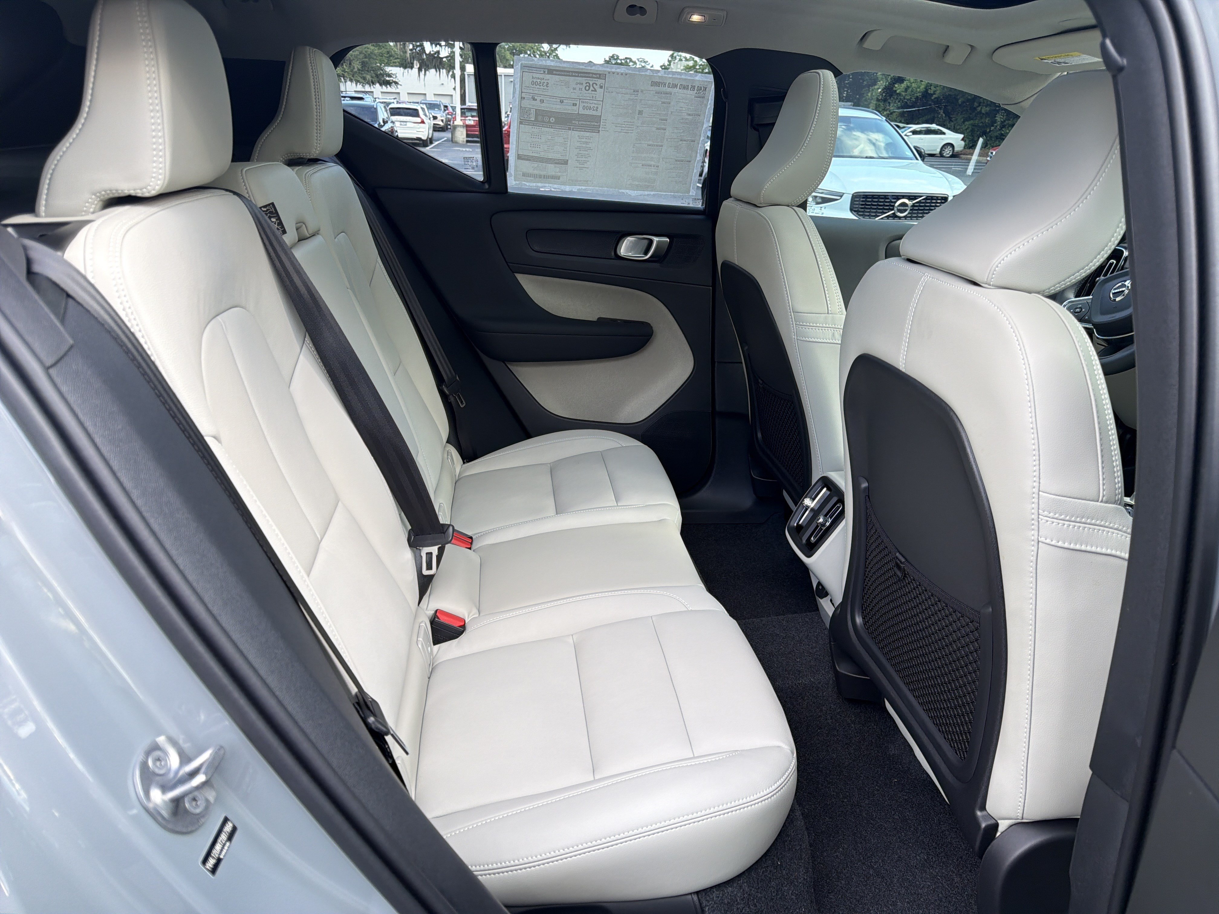 New 2026 Volvo XC40 B5 Ultra w/ Protection Package Premier AWD/4WD image 34