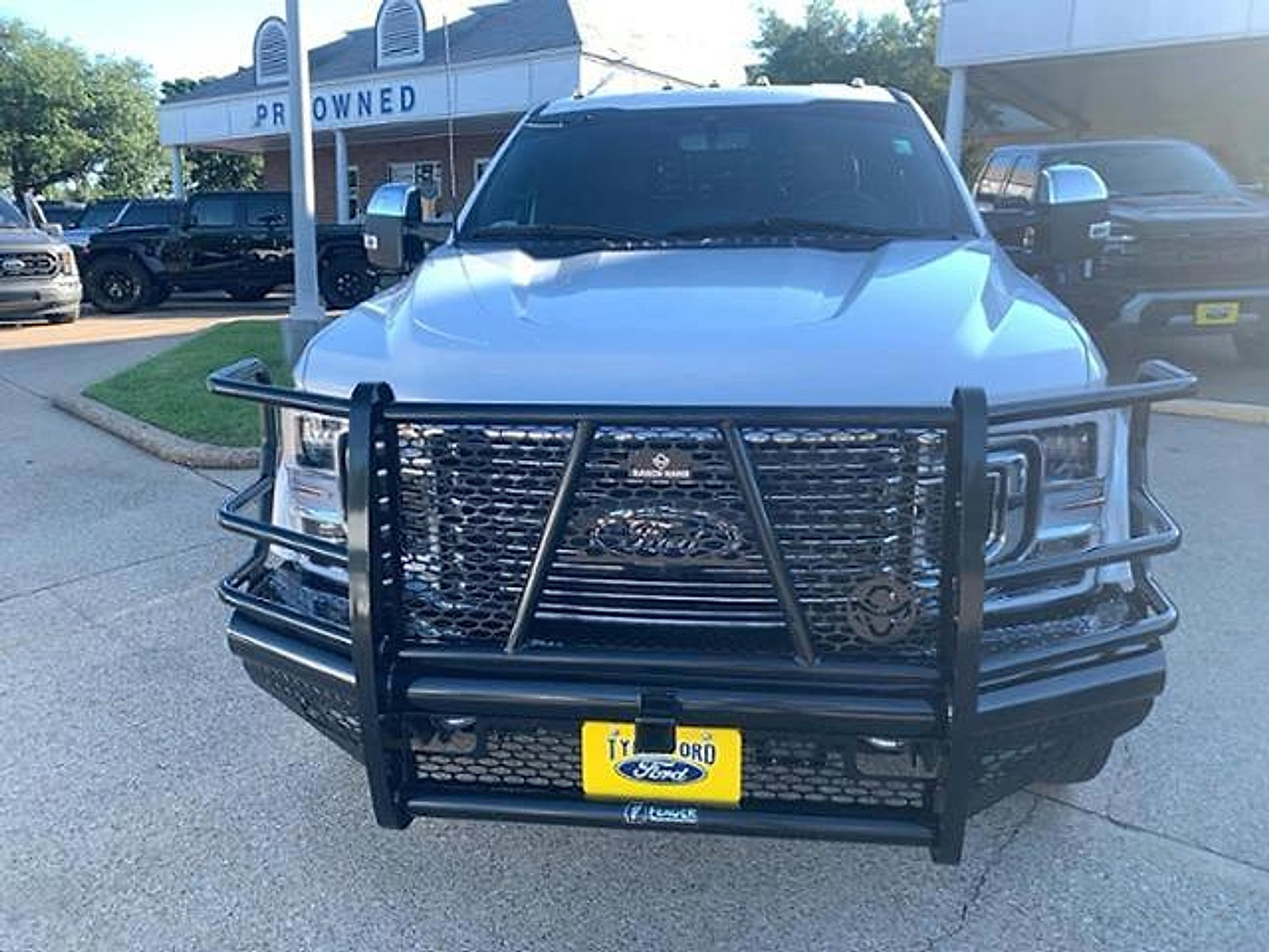 Used 2022 Ford F450 King Ranch w/ Chrome Package image 2
