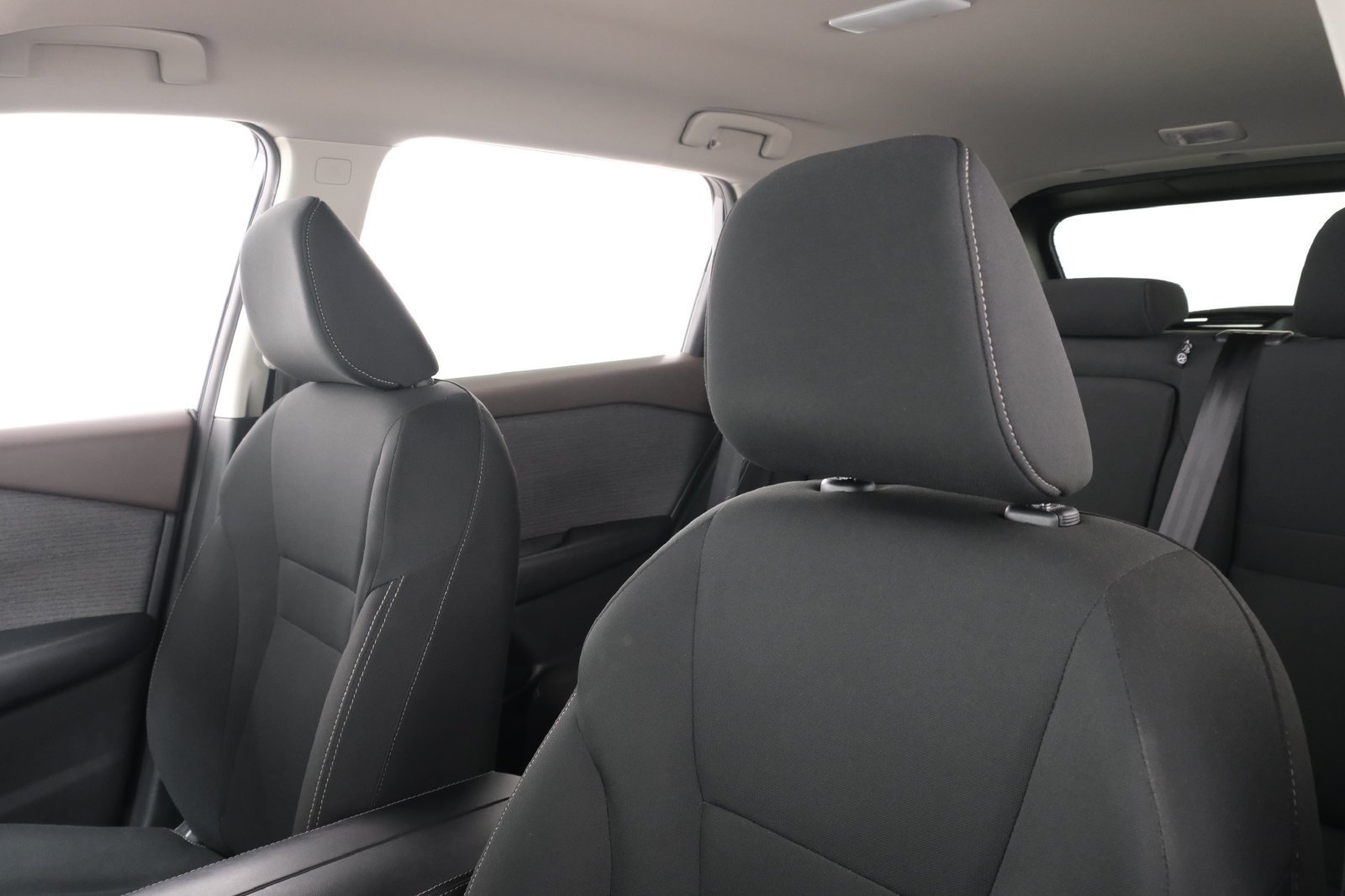 Used 2023 Nissan Rogue S AWD/4WD image 27