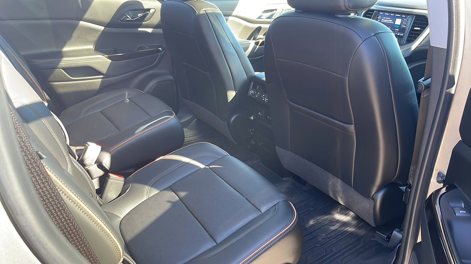 Used 2023 GMC Acadia AT4 w/ Technology Package image 13