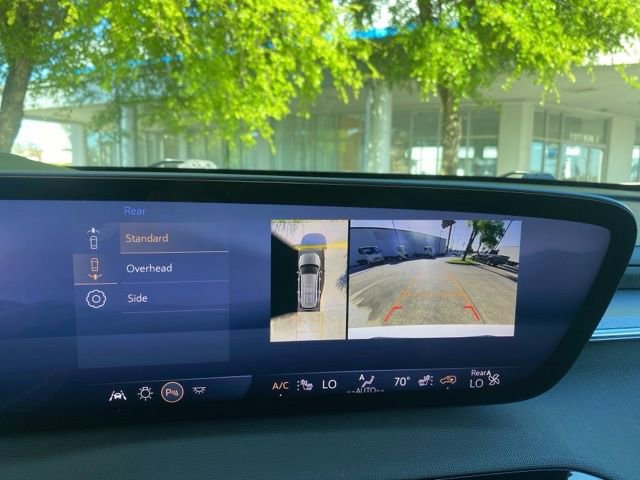 Used 2025 Buick Enclave Sport Touring image 22