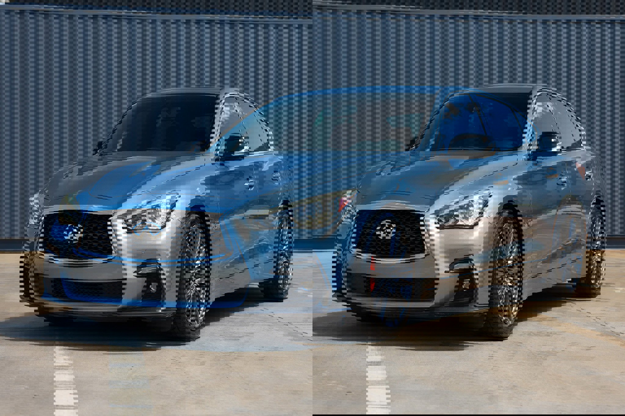 Used 2018 INFINITI Q50 Red Sport 400 w/ Sensory Package (Sport) image 4