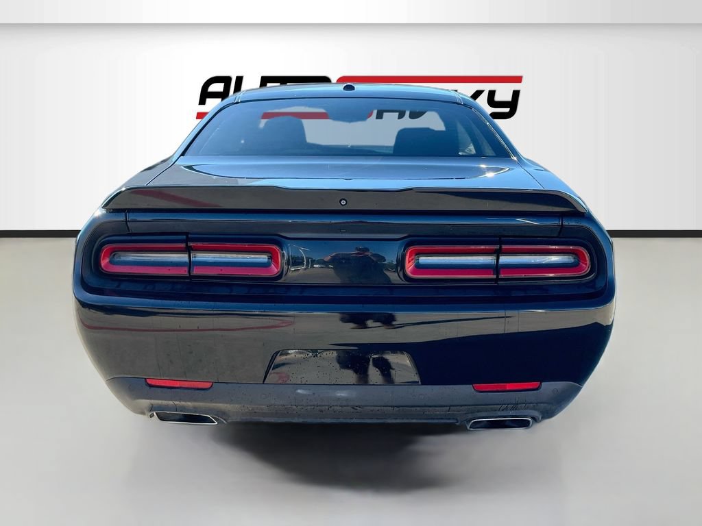 Used 2023 Dodge Challenger R/T RWD image 6