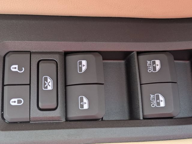 New 2026 Jeep Grand Cherokee L Limited RWD image 12