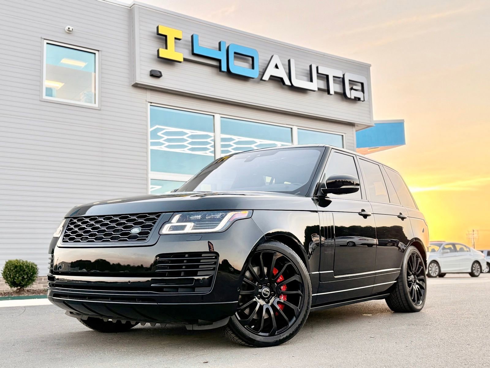 Used 2018 Land Rover Range Rover Supercharged AWD/4WD image 1