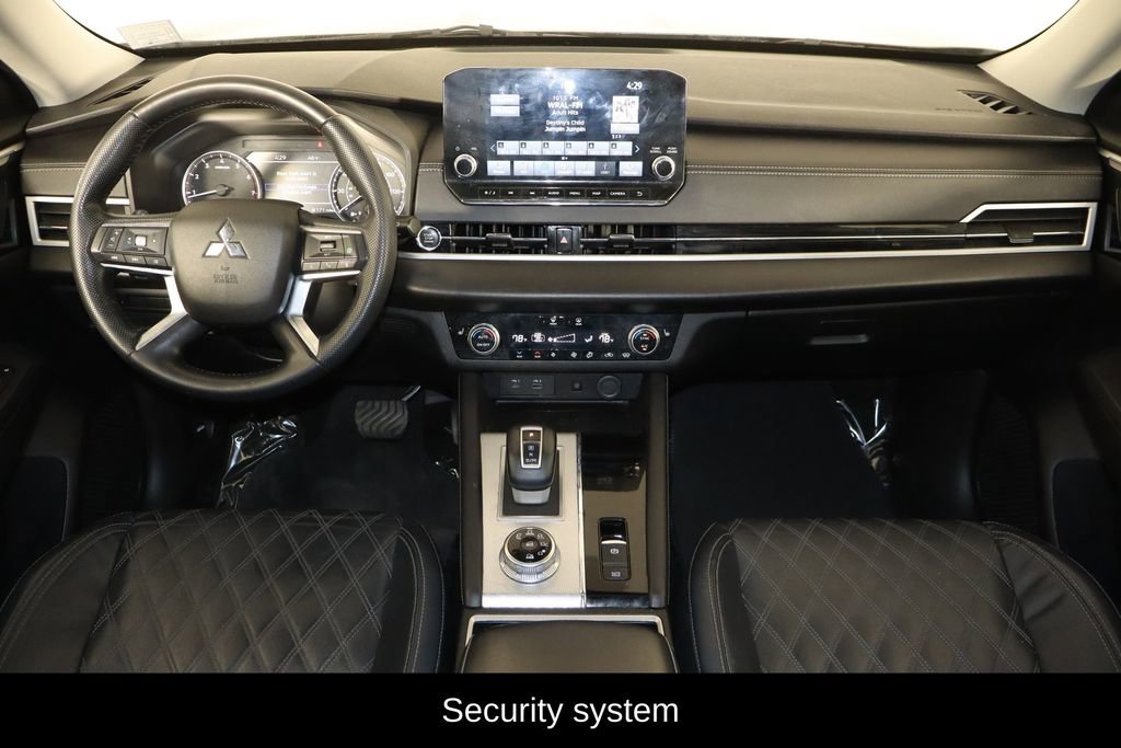 Used 2022 Mitsubishi Outlander SEL image 14