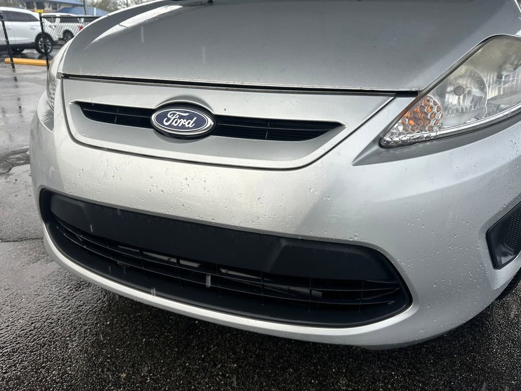 Used 2013 Ford Fiesta S image 20