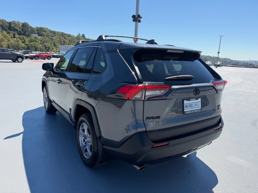 Used 2025 Toyota RAV4 XLE w/ Convenience Package AWD/4WD image 5
