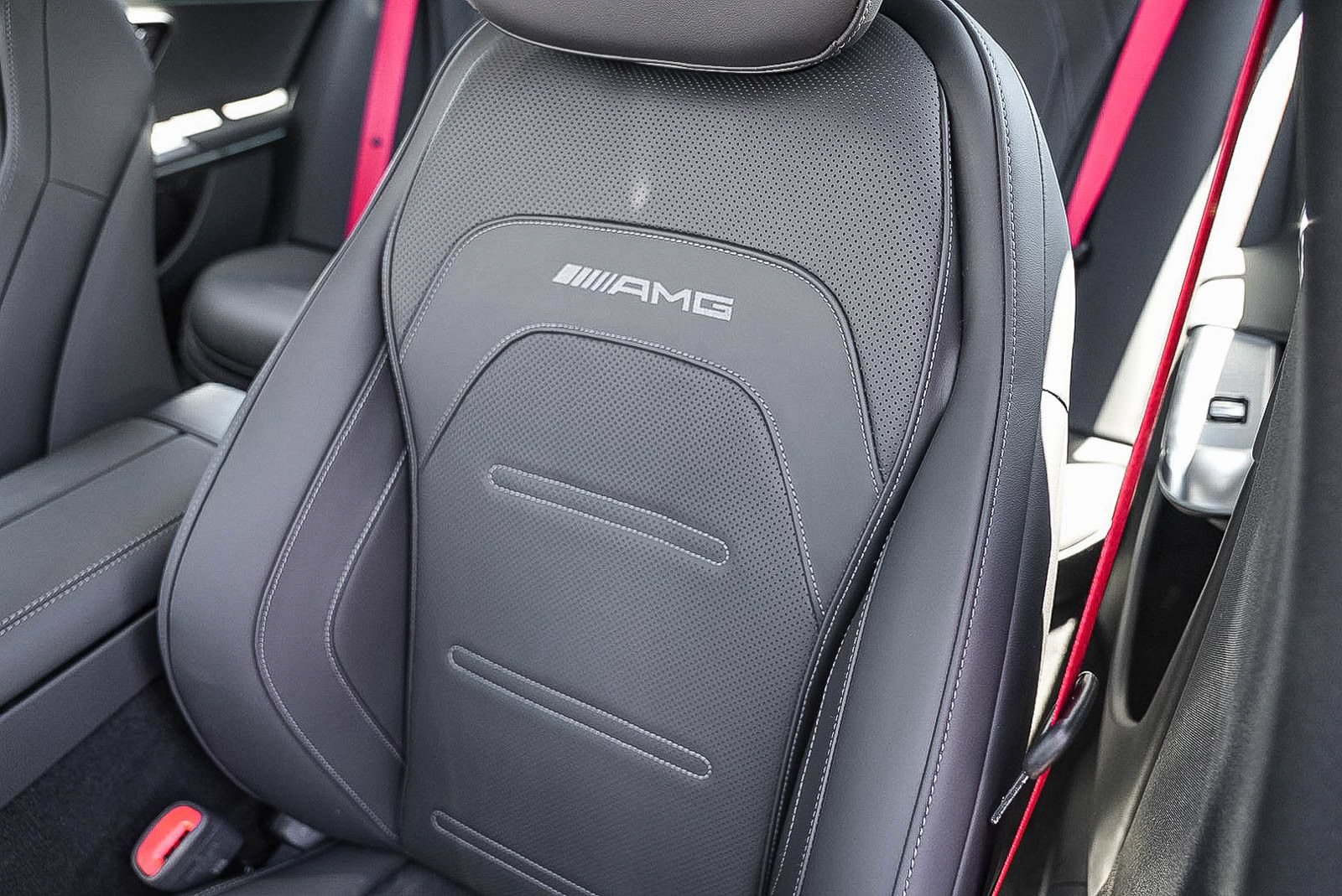 New 2026 Mercedes-Benz E 53 AMG e 4MATIC Sedan image 27