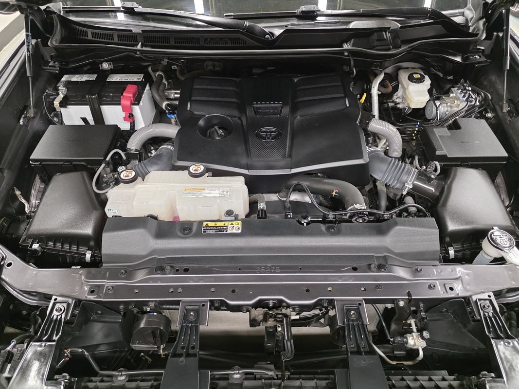 Used 2024 Toyota Tundra Limited AWD/4WD image 49