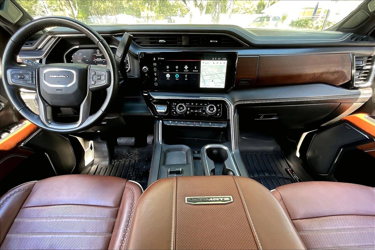 Used 2024 GMC Sierra 2500 Denali Ultimate image 7