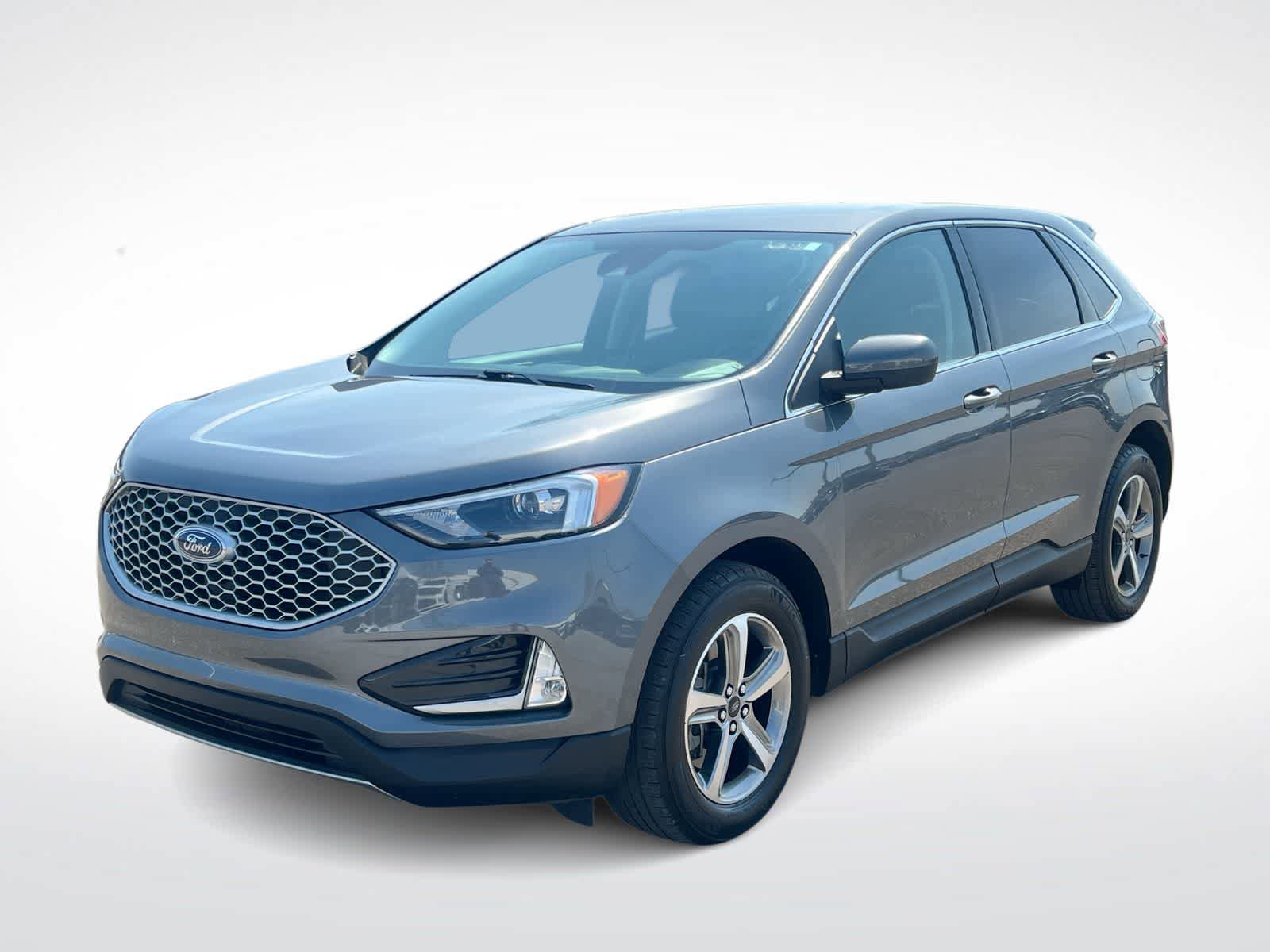 Used 2023 Ford Edge SEL w/ Convenience Package image 4