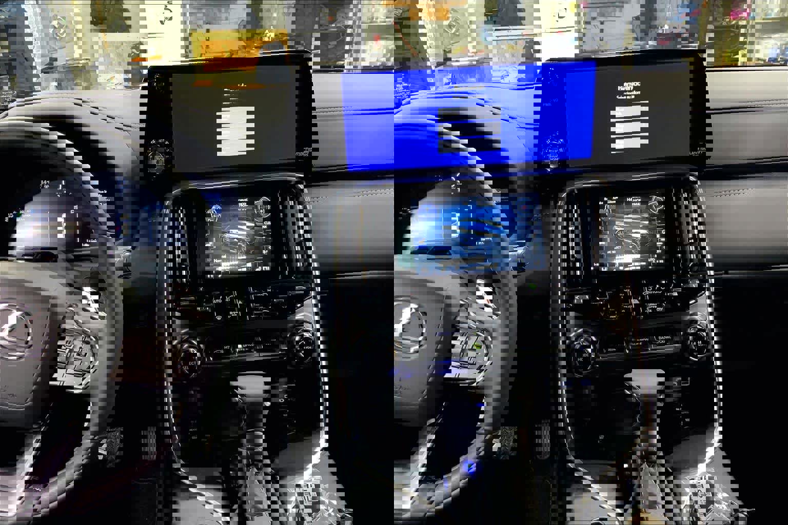 New 2026 Lexus LX 600 4WD w/ Luxury Package image 6