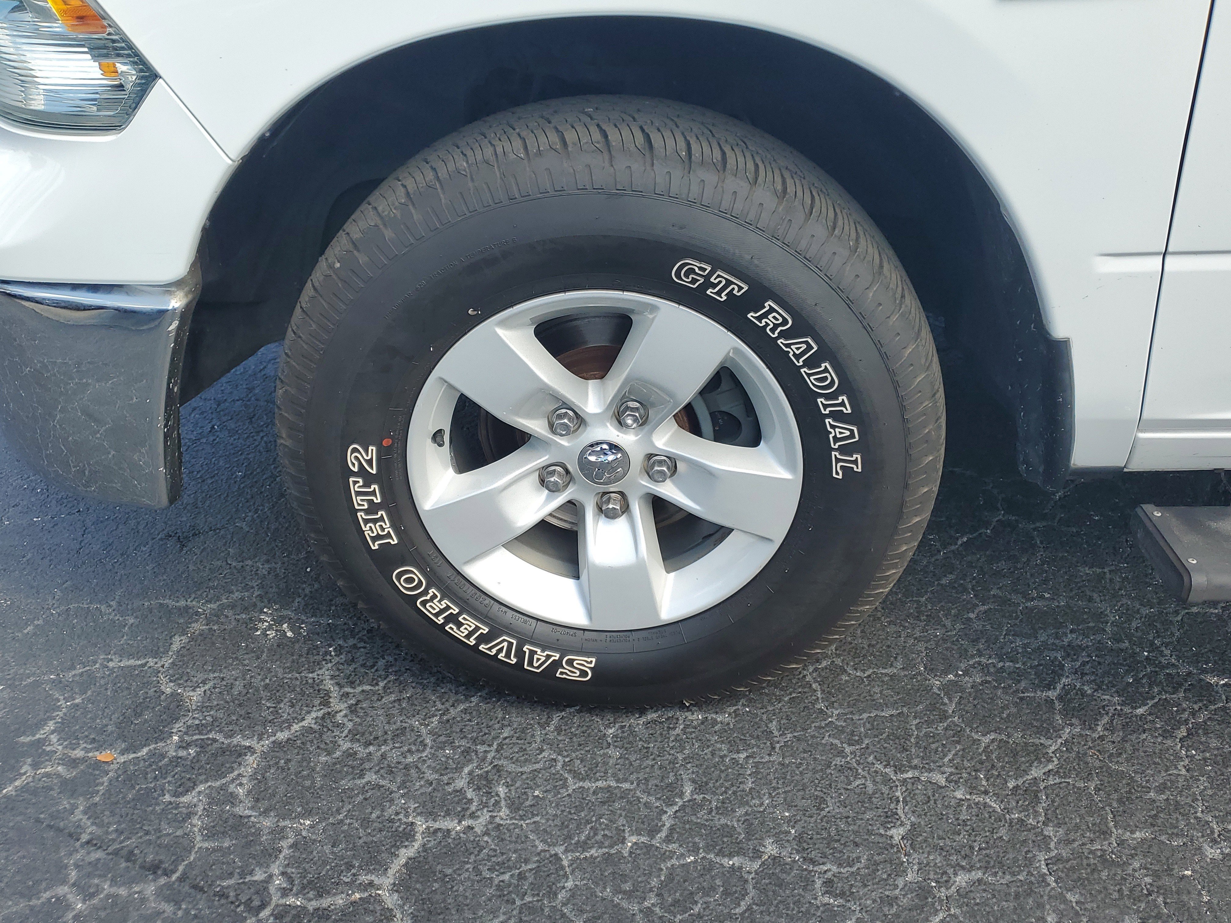 Used 2016 RAM 1500 Classic SLT image 4