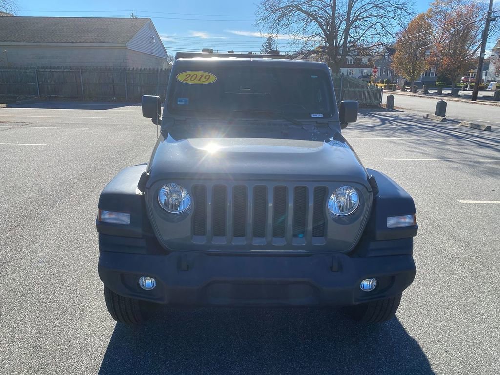 Used 2019 Jeep Wrangler Sport image 3