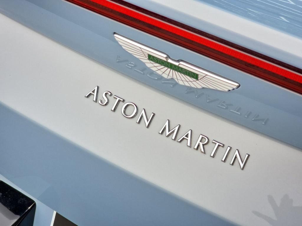 Used 2020 Aston Martin V8 Vantage Coupe image 33