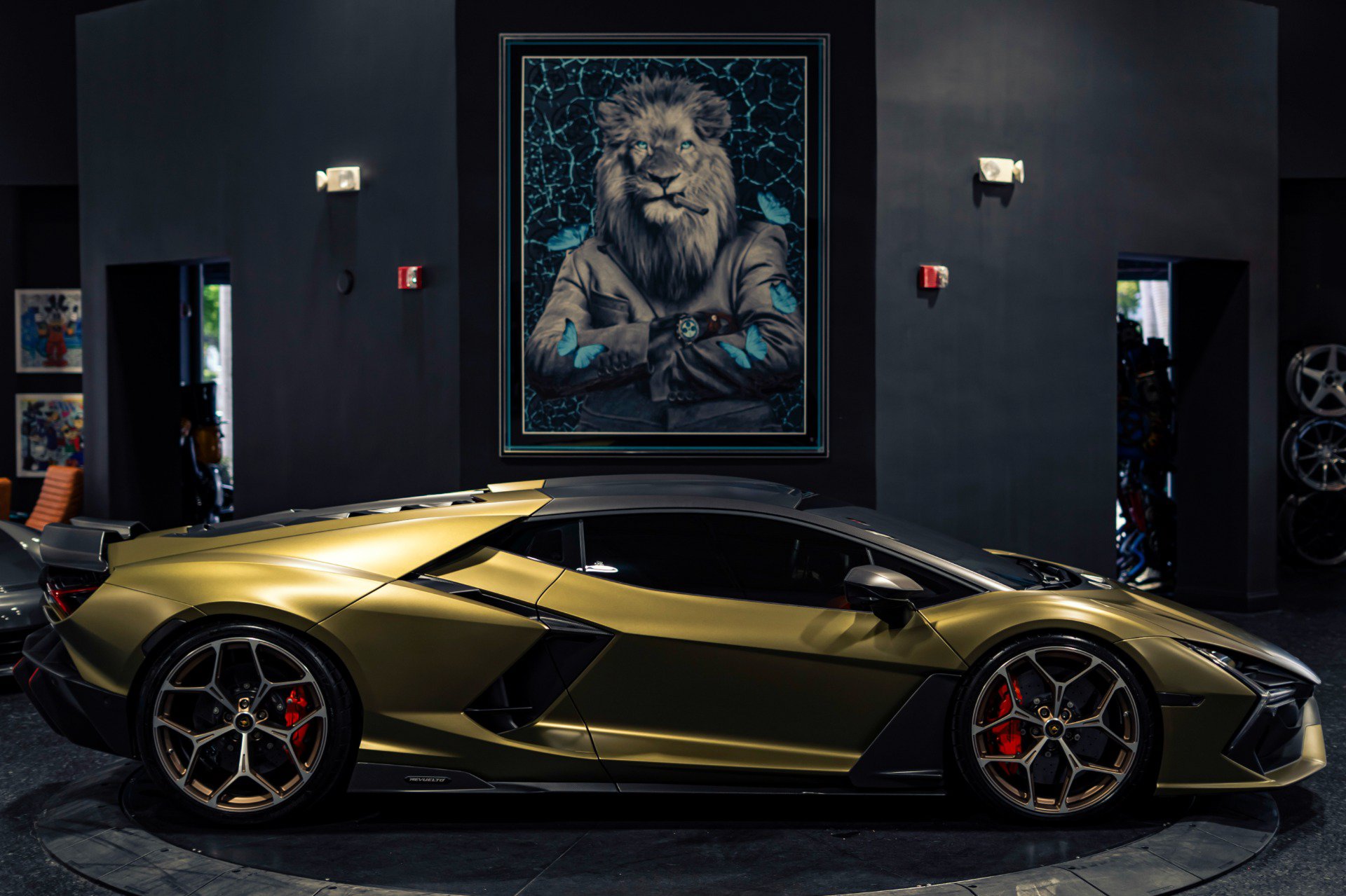 Used 2025 Lamborghini Revuelto AWD/4WD image 56