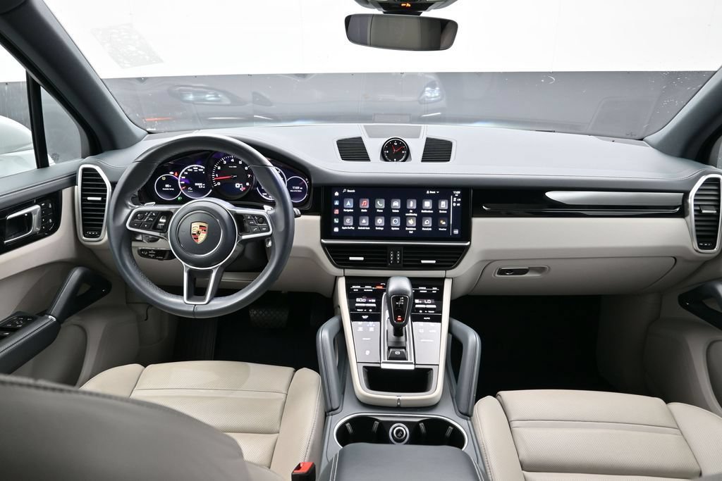 Certified 2023 Porsche Cayenne AWD/4WD image 19
