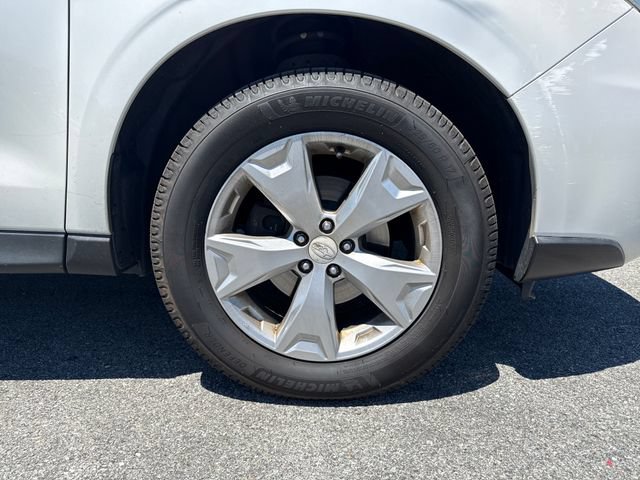 Used 2015 Subaru Forester 2.5i w/ Alloy Wheel Package AWD/4WD image 9