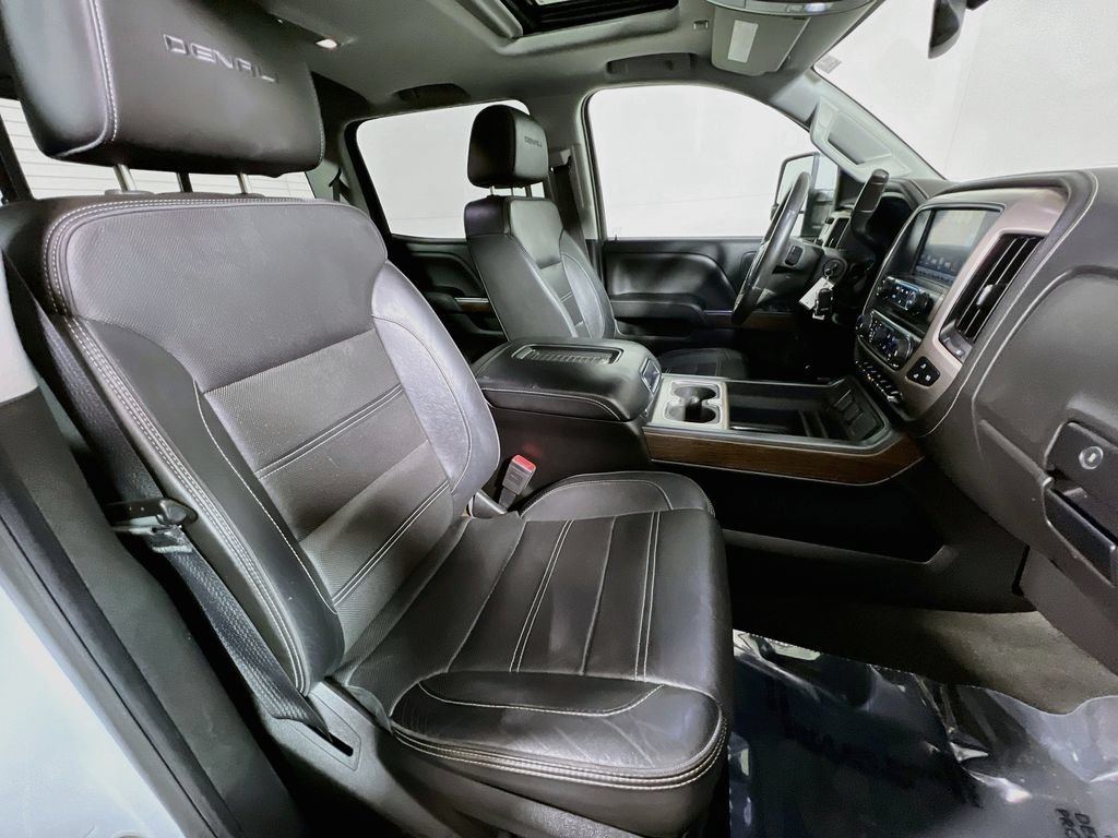 Used 2018 GMC Sierra 2500 Denali AWD/4WD image 23