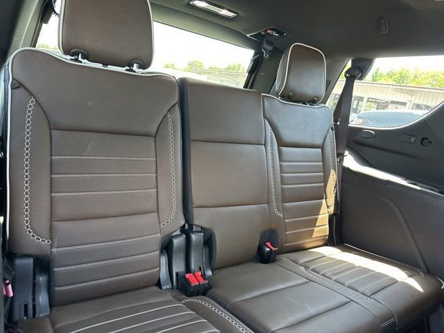 Used 2025 GMC Yukon Denali Ultimate AWD/4WD image 25
