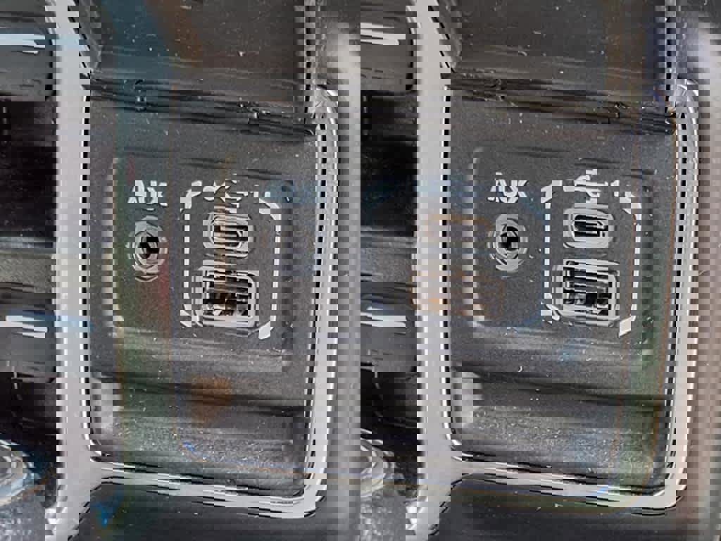 Used 2024 Jeep Gladiator Sport image 12