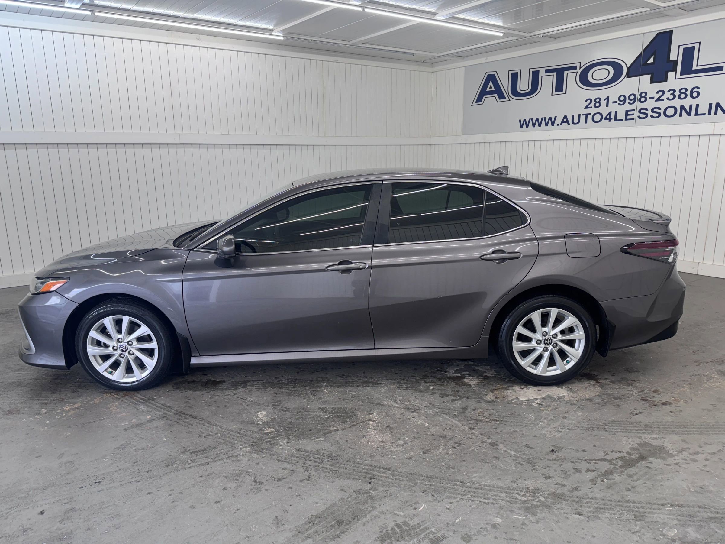 Used 2023 Toyota Camry LE image 8