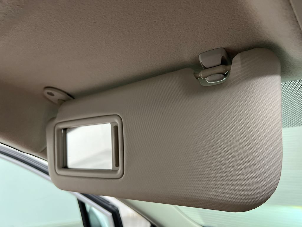 Used 2024 Toyota Corolla LE FWD image 60