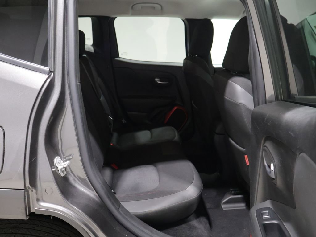 Used 2016 Jeep Renegade Trailhawk AWD/4WD image 20