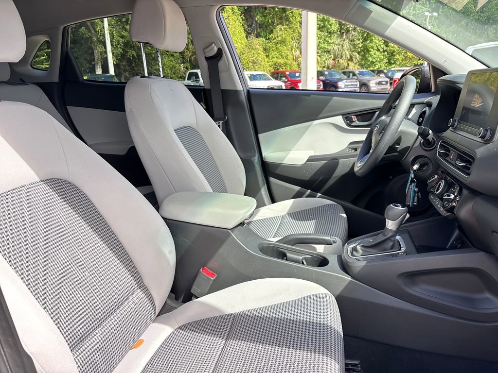 Used 2023 Hyundai Kona SE AWD/4WD image 27
