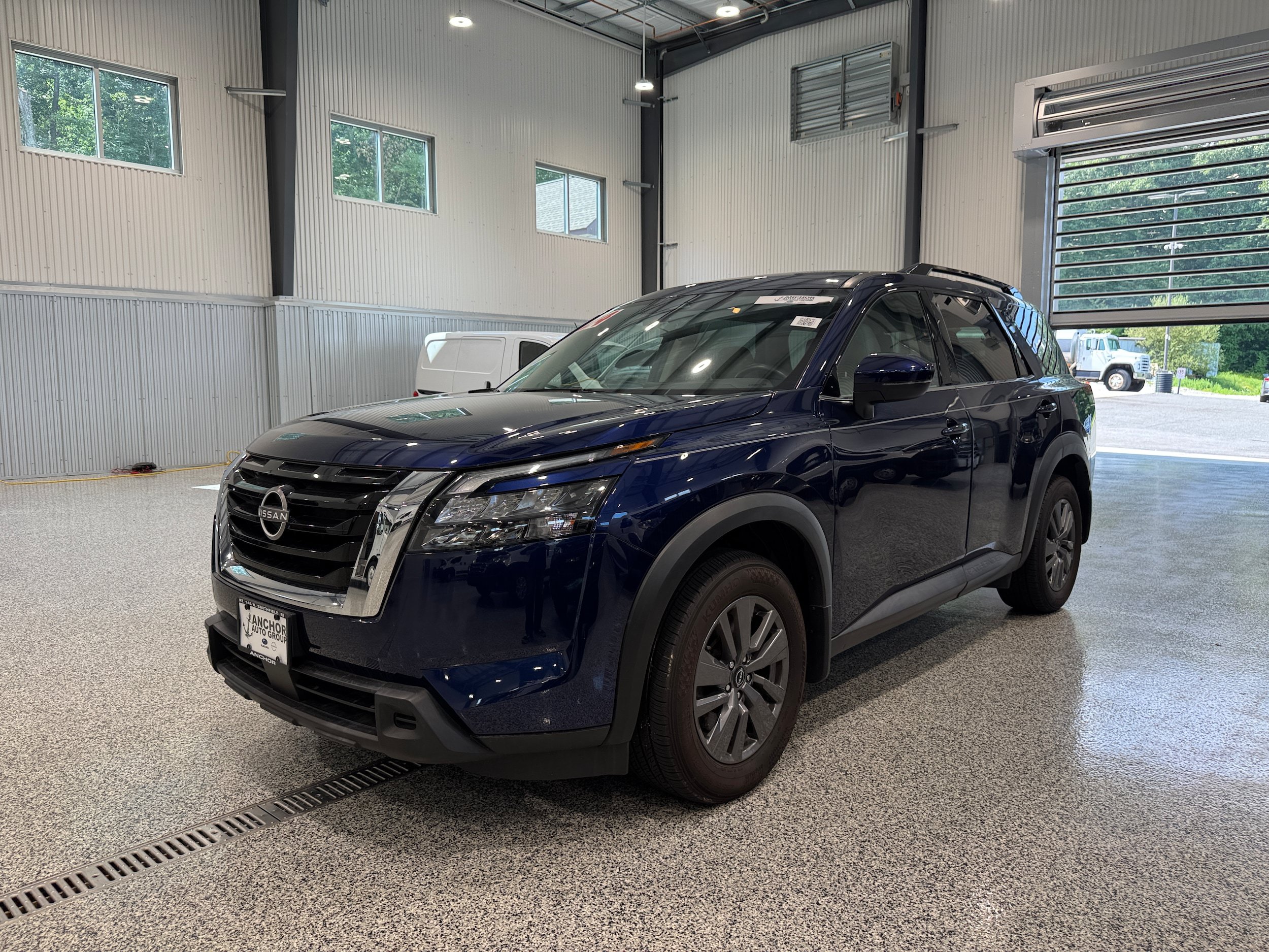 Used 2024 Nissan Pathfinder SV w/ Cargo Package