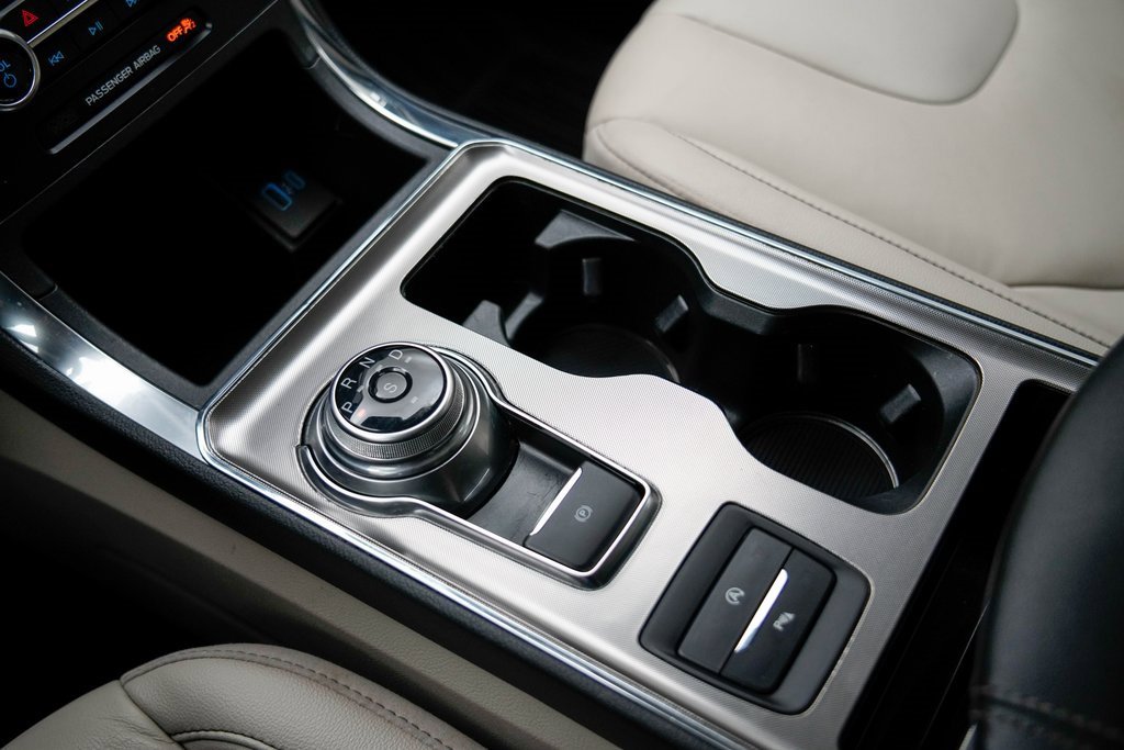 Used 2022 Ford Edge Titanium image 30