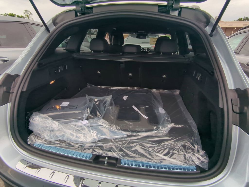 New 2025 Mercedes-Benz GLC 350e 4MATIC image 25