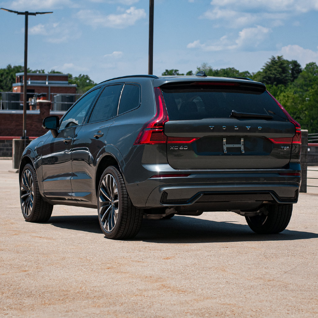 New 2026 Volvo XC60 T8 Ultra w/ Protection Package Premier AWD/4WD image 5