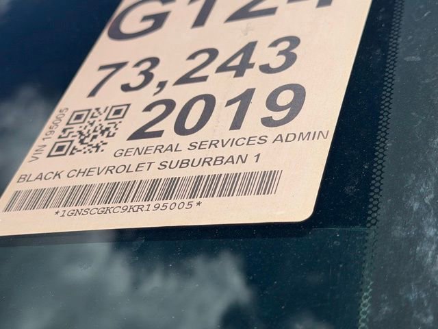 Used 2019 Chevrolet Suburban LS RWD image 5