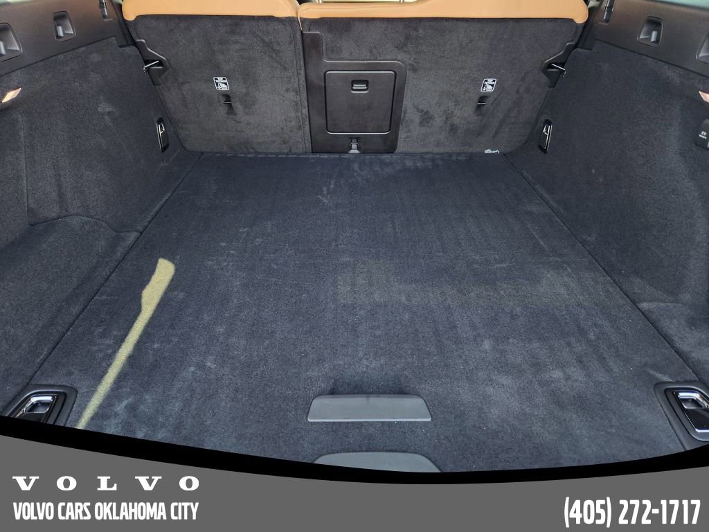 New 2026 Volvo V90 B6 Cross Country Ultra w/ Protection Package Premier image 31