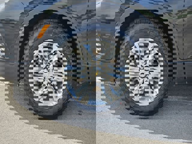 Used 2021 Chevrolet Blazer LT AWD/4WD image 12