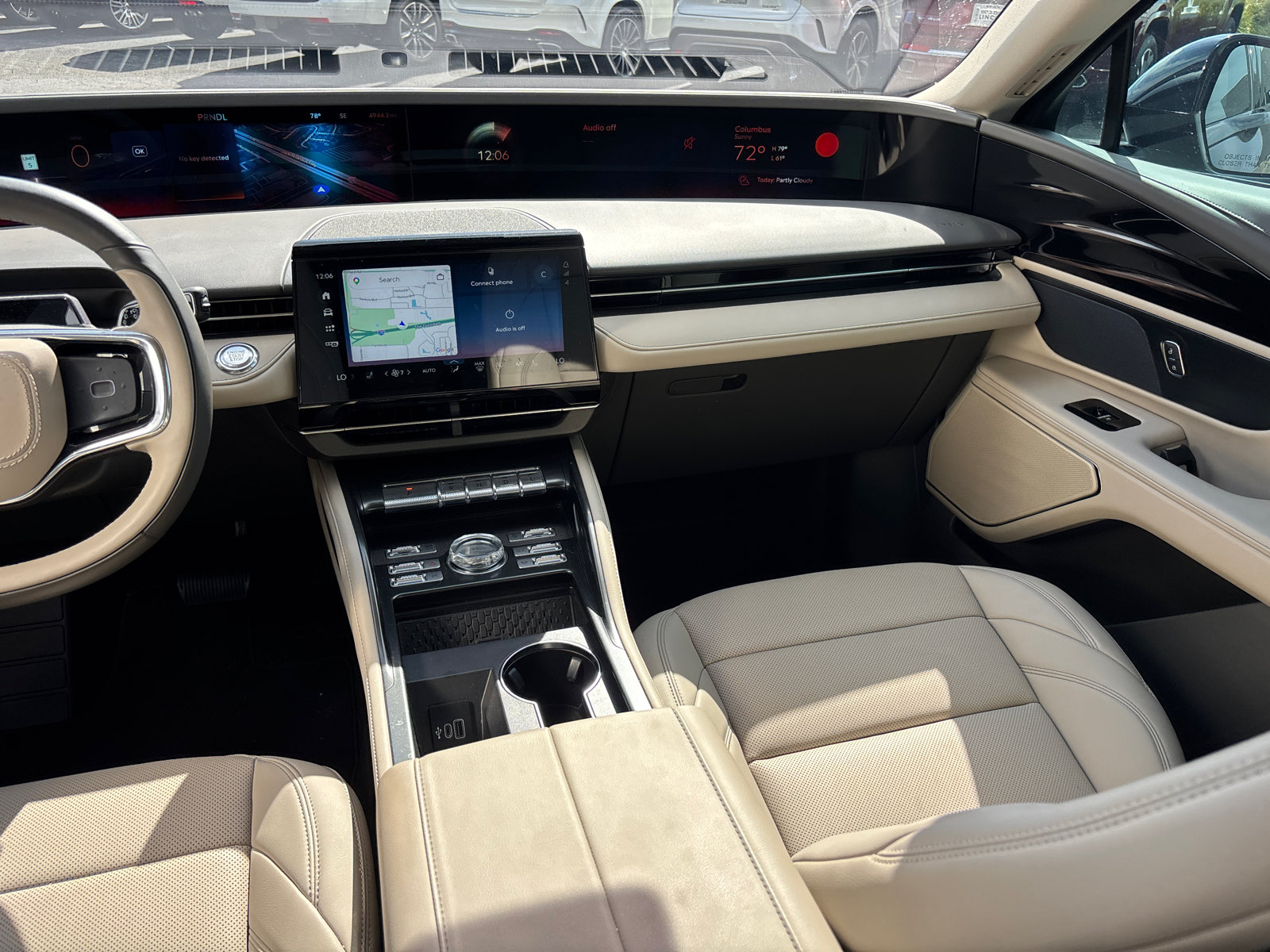 Used 2025 Lincoln Nautilus Premier AWD/4WD image 29