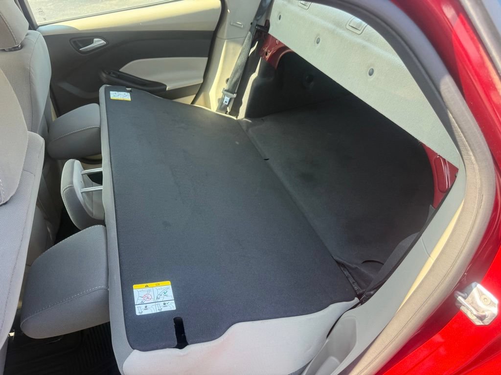 Used 2013 Ford Focus SE FWD image 34