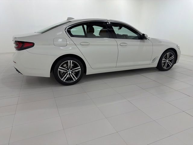 Certified 2023 BMW 530i xDrive w/ Premium Package AWD/4WD image 6