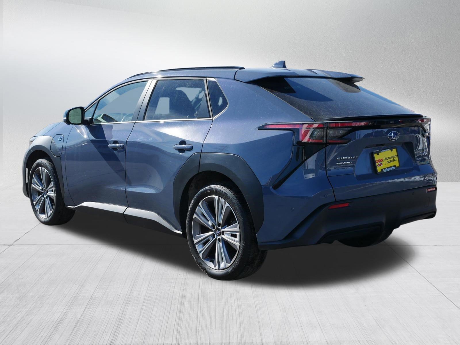 Used 2023 Subaru Solterra Limited image 5