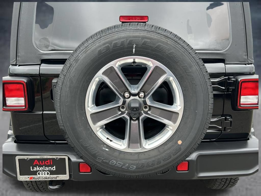 Used 2022 Jeep Wrangler Unlimited Sahara AWD/4WD image 58