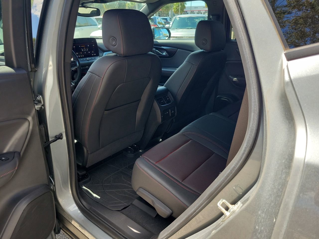 Used 2023 Chevrolet Blazer RS w/ Enhanced Convenience Package image 10