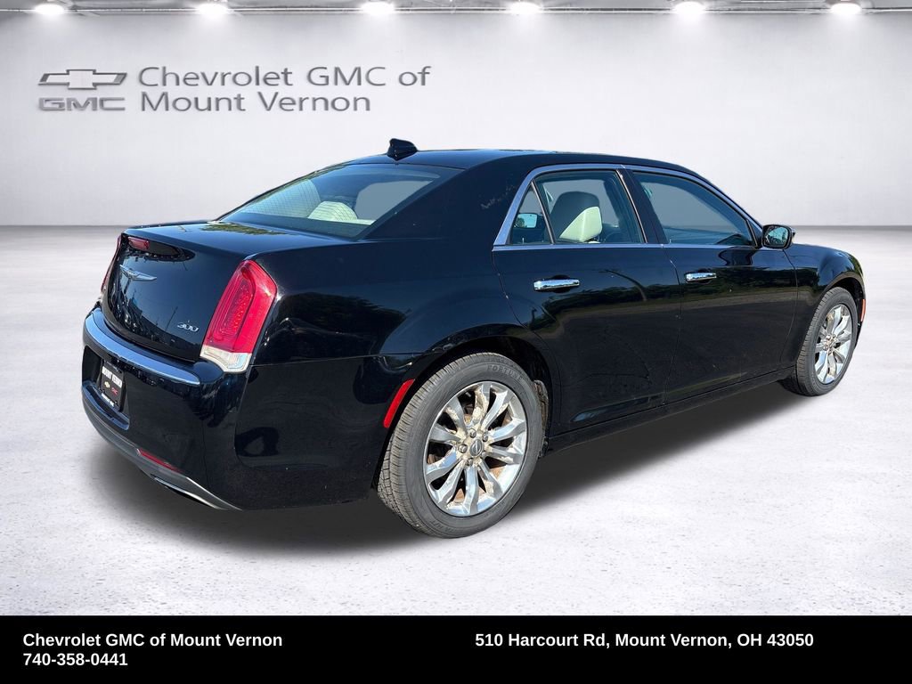 Used 2018 Chrysler 300 Limited AWD/4WD image 5