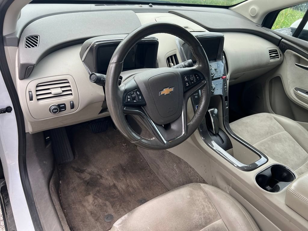 Used 2015 Chevrolet Volt Premium w/ Premium Trim Package FWD image 20