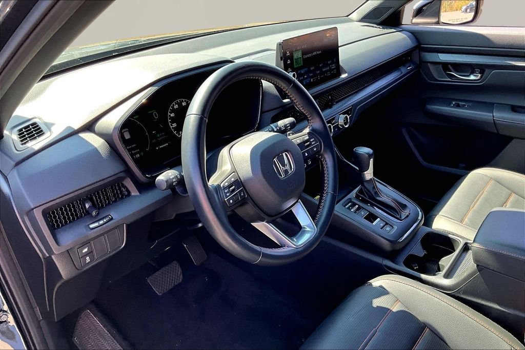 Certified 2025 Honda CR-V Sport-L image 12